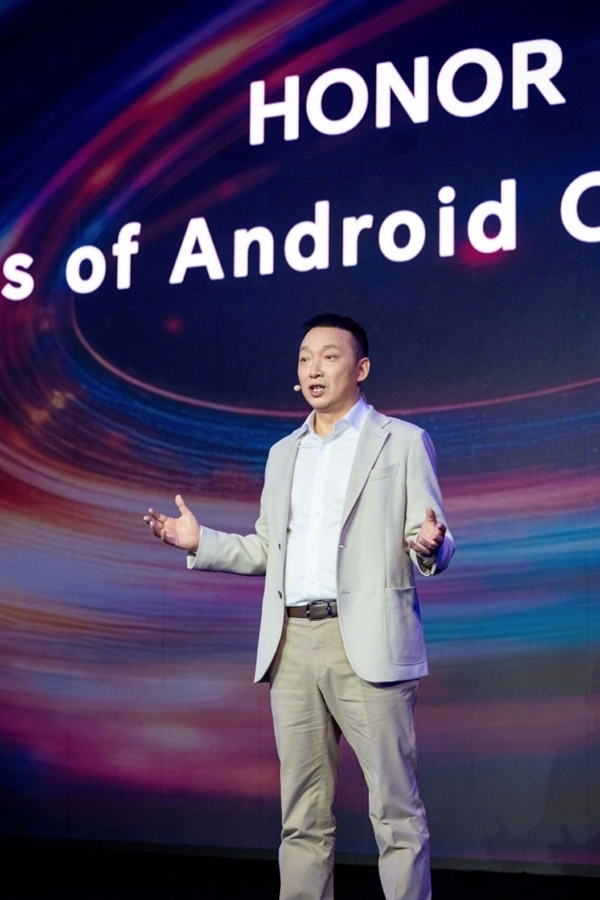 榮耀CEO李健5月28日國內(nèi)首秀：發(fā)布榮耀三部曲、百萬雄鷹計(jì)劃