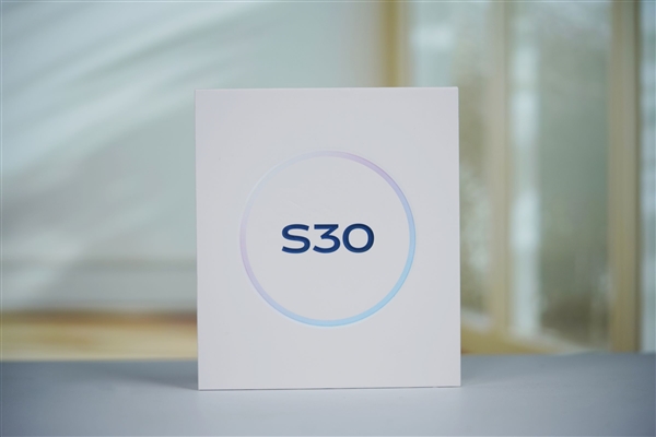 手感絕佳純直屏！vivo S30桃桃粉圖賞