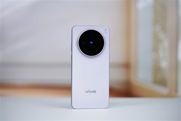 vivo X300影像旗艦規(guī)格首曝：2億大底主攝、潛望長焦也換了