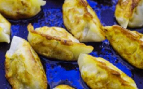 我學(xué)會(huì)了包餃子作文
